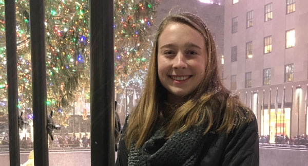 Read more about the article Lindsey Mutz: Interning with ‘The Tonight Show Starring Jimmy Fallon’